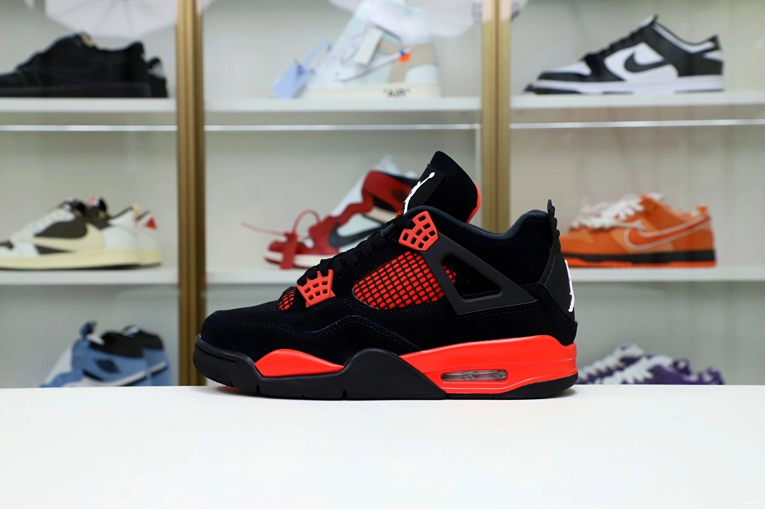 AIR JORDAN 'RED RETRO 4 THUNDER' 1229